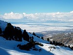 Агудалин Алексей. Вид на озеро Иссык-Куль и город Каракол с трасс Агудалин Алексей. Вид на озеро Иссык-Куль и город Каракол с трасс